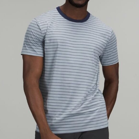 Lululemon Men's Fundamental T-shirt - Picture 1 of 8